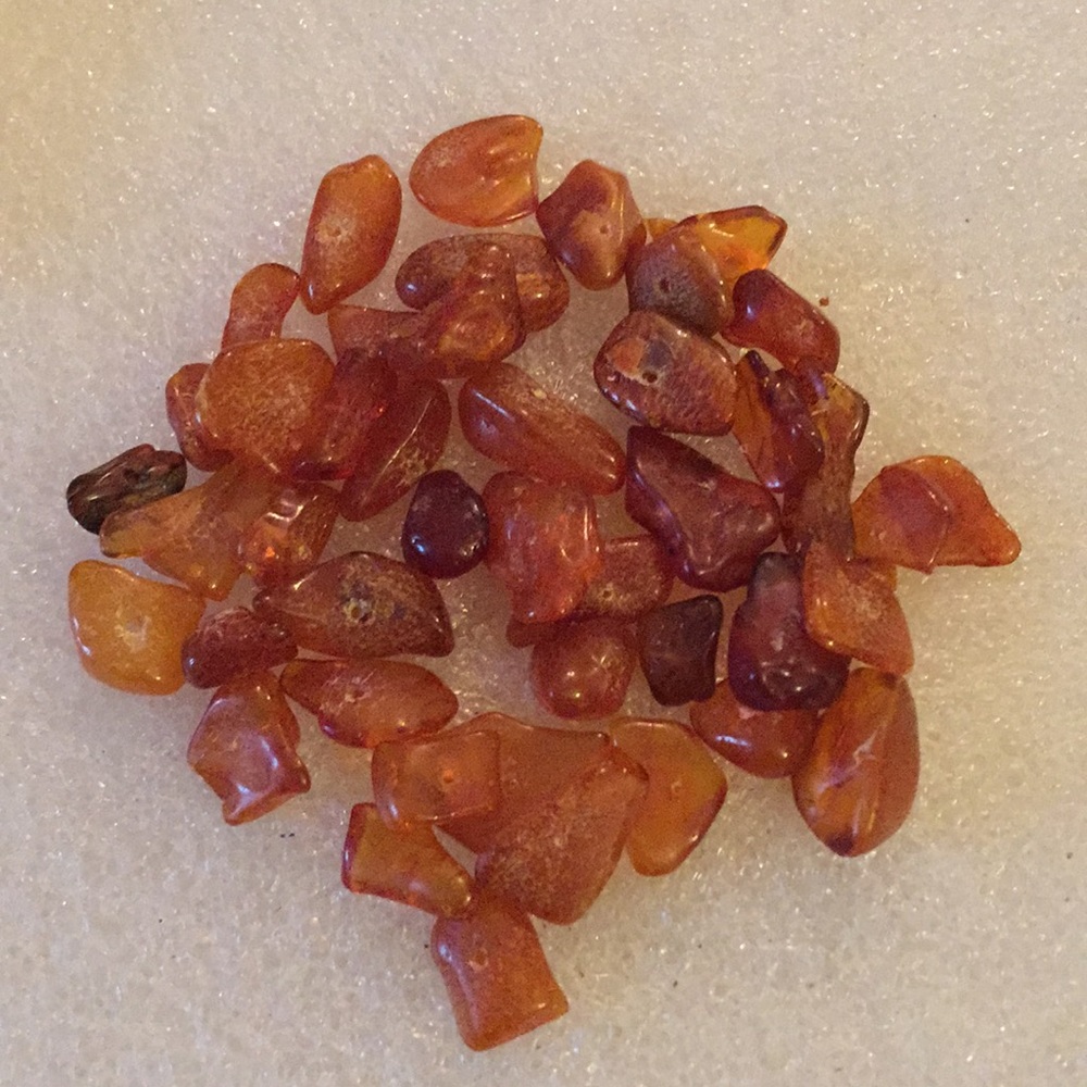 44 piece loose Poland amber